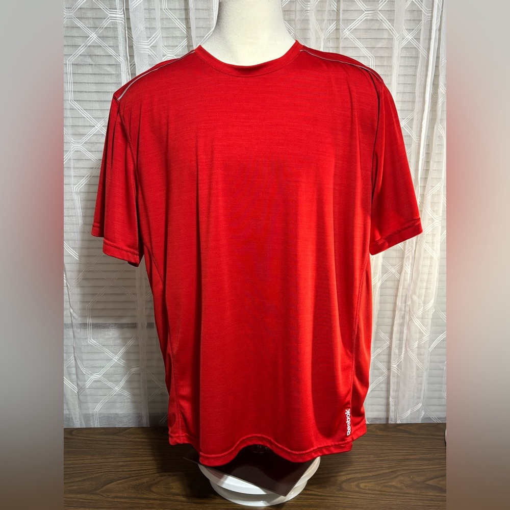 REEBOK 3XL Men's Red Shirt 100% poly 32” L 25” p2p